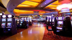 kygame Live Casino mobile app ဖြင့် ကစားနေသောမြင်ကွင်း